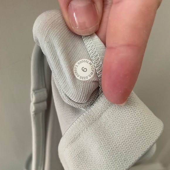 Lululemon mint power y tank nulu size 6 - Picture 3 of 3